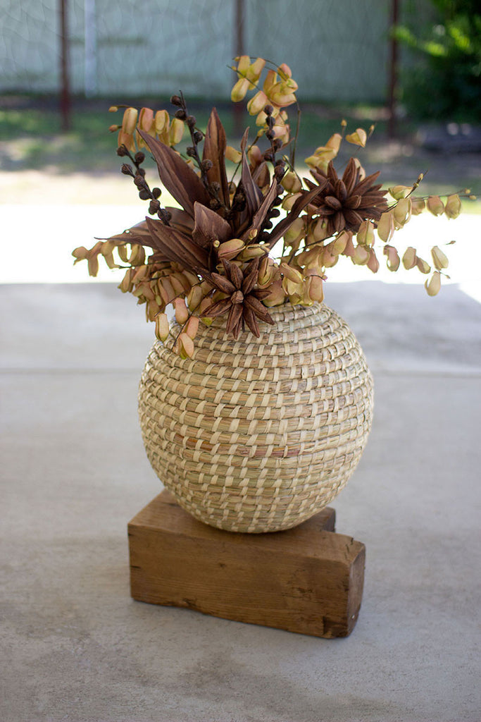 Round seagrass planter - The Nifty Decor