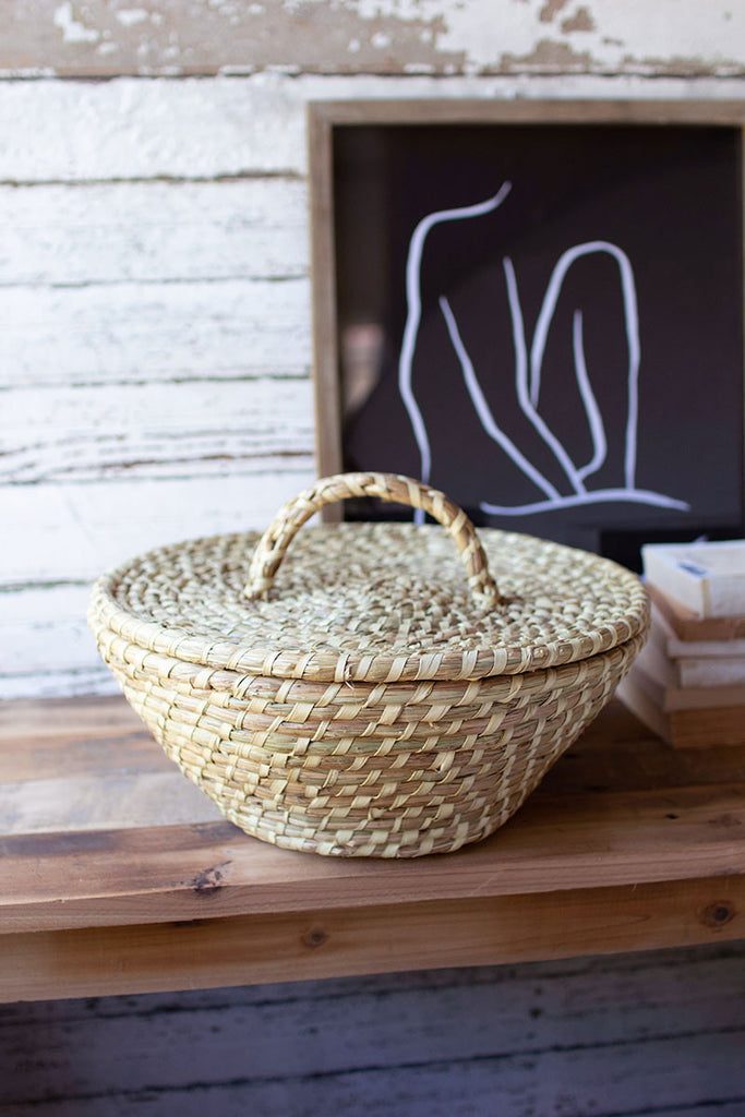 Basket with lid & handle - The Nifty Decor
