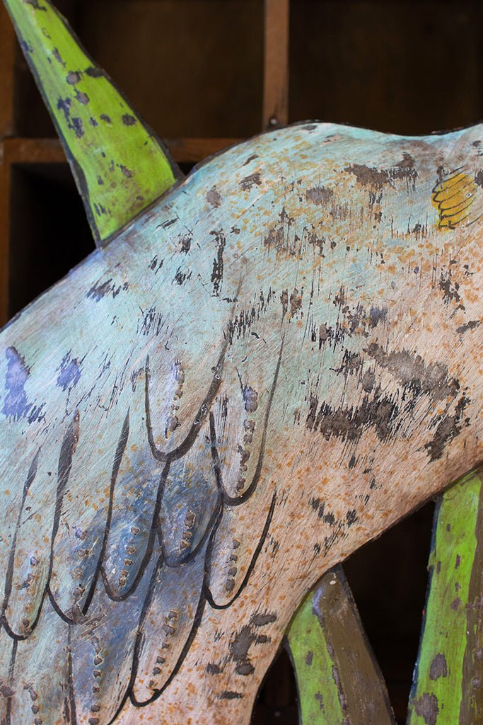 Hand-hammered heron - The Nifty Decor