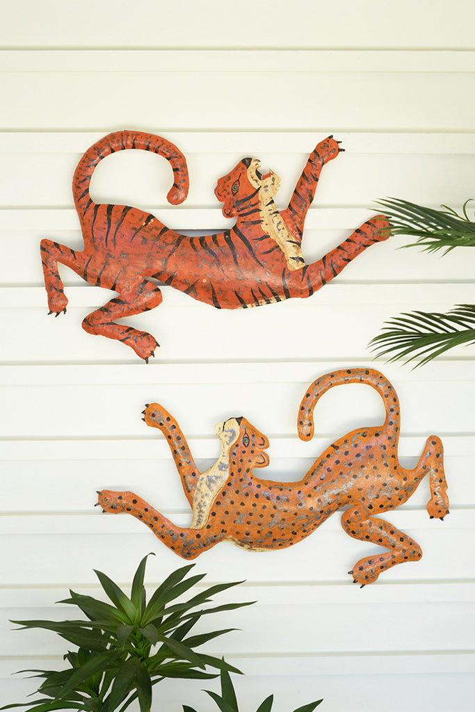 Set of 2 hand-hammered wall hanging - The Nifty Decor