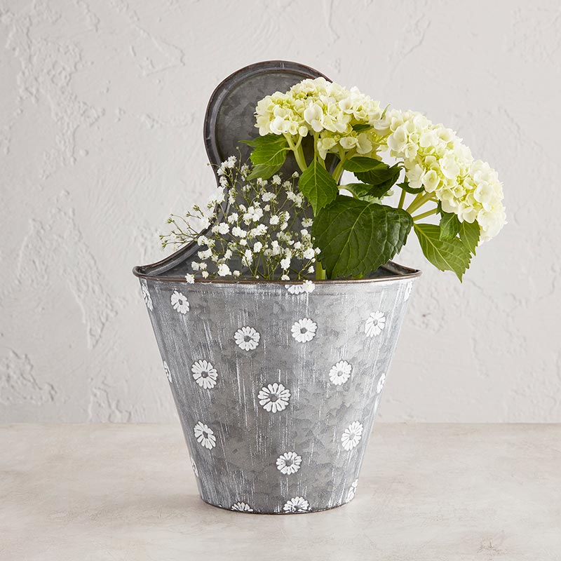 Metal Wall Planter - Bombay Mercantile