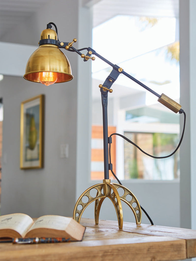 ALEXANDER TABLE LAMP - The Nifty Decor