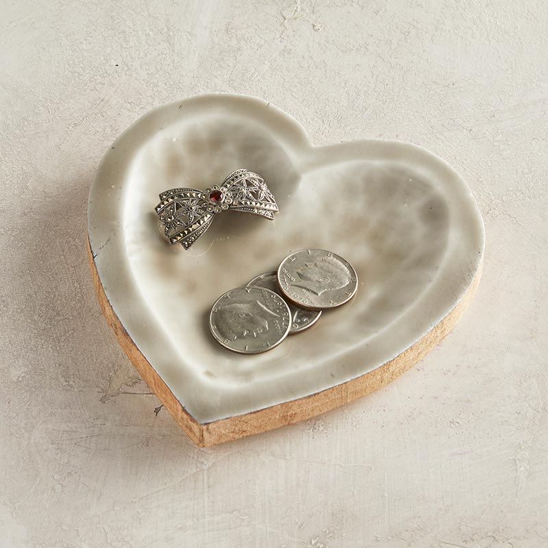 Wooden Tray - Heart - Bombay Mercantile
