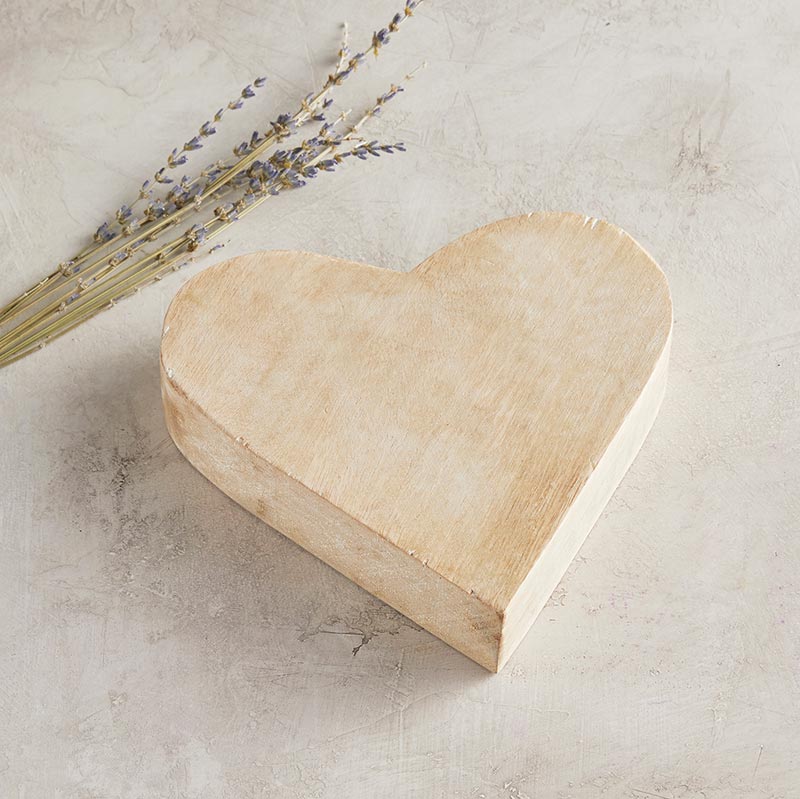 Wooden Heart Décor - Bombay Mercantile