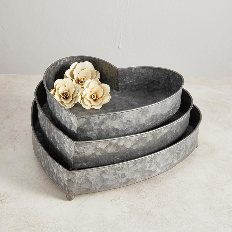 Heart Galvanized Tray - Set of 3 - Bombay Mercantile