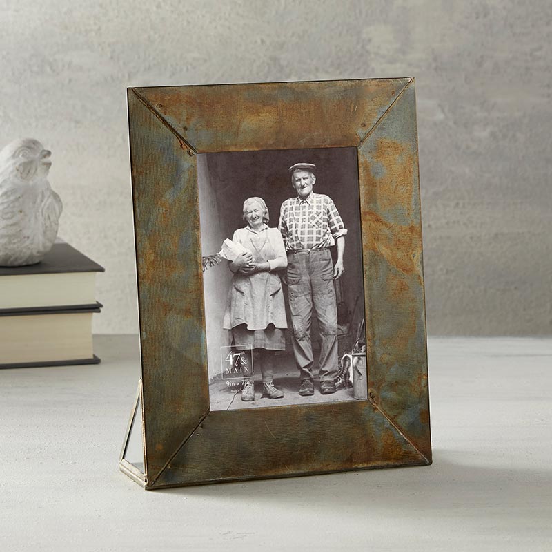 Rustic Photo Frame - Bombay Mercantile