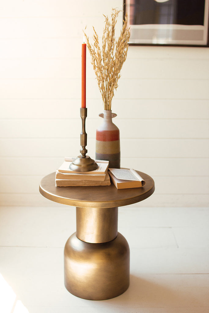 Metal accent table - The Nifty Decor