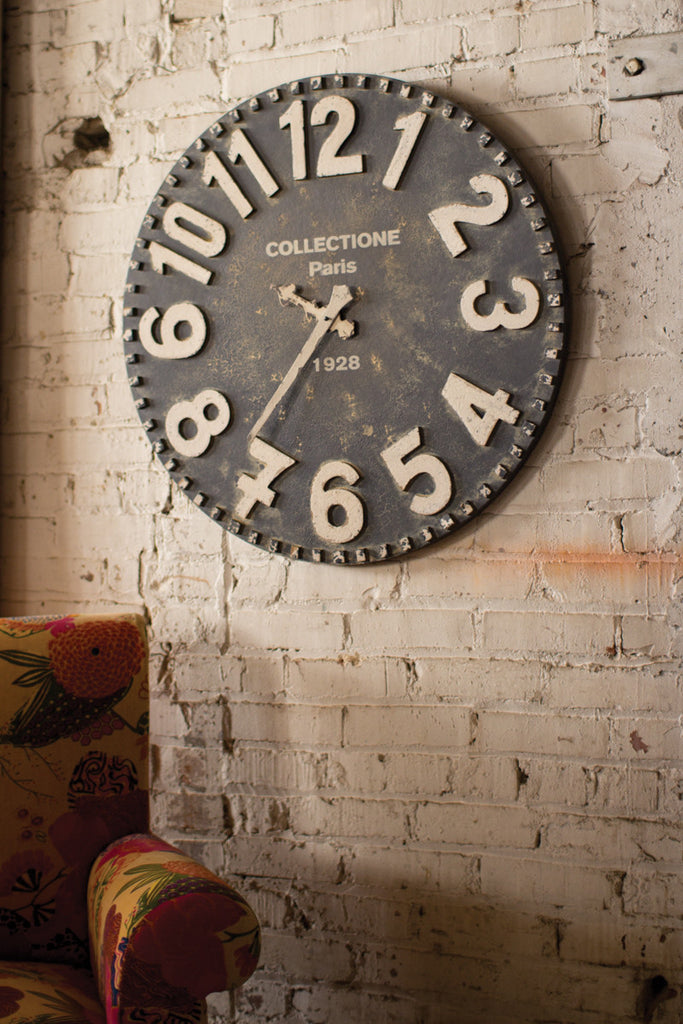 Black and white wooden wall clock - The Nifty Decor