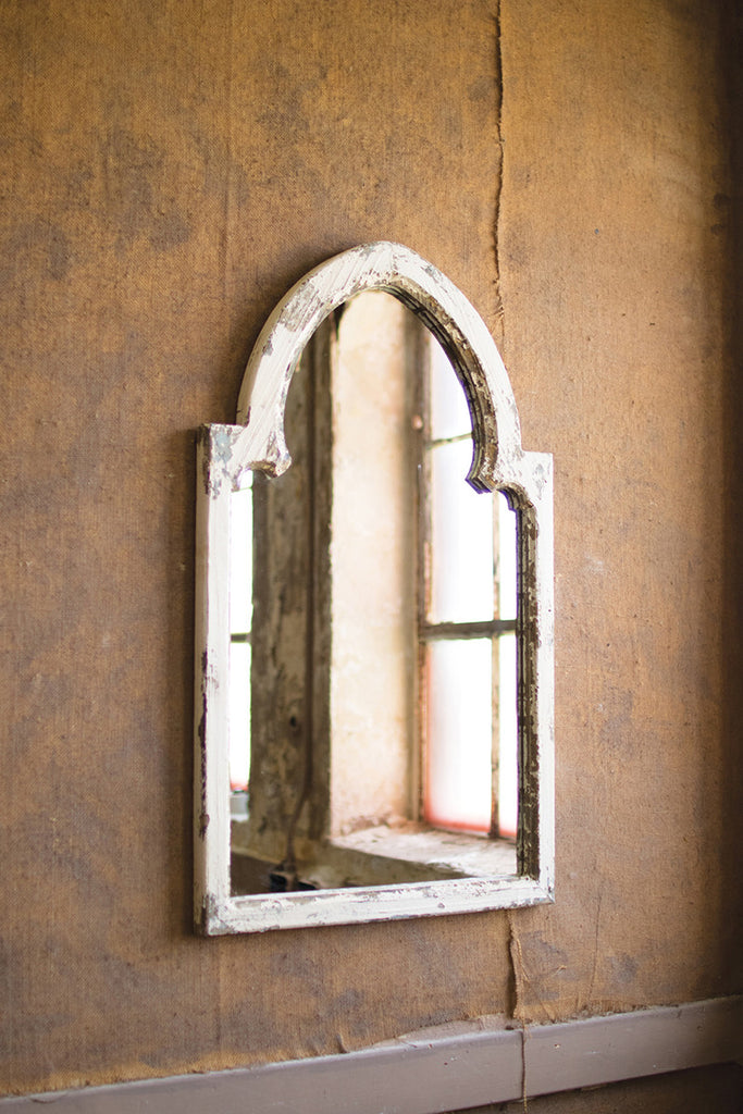 Mirror with gold accent - The Nifty Decor