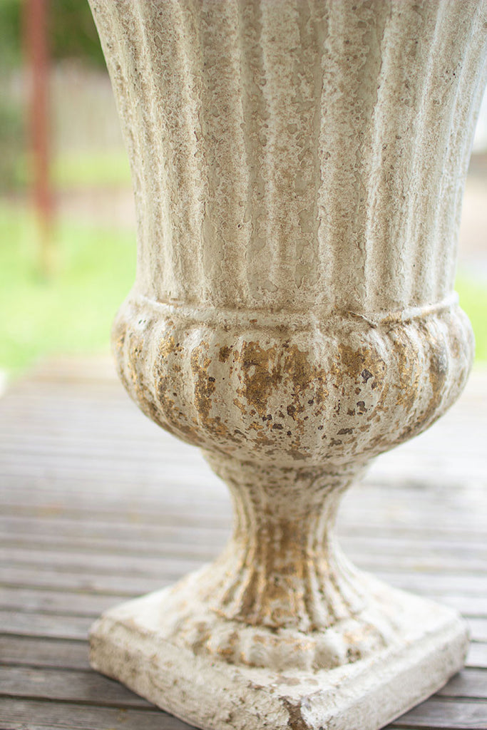 Fiberglass/resin urn - The Nifty Decor