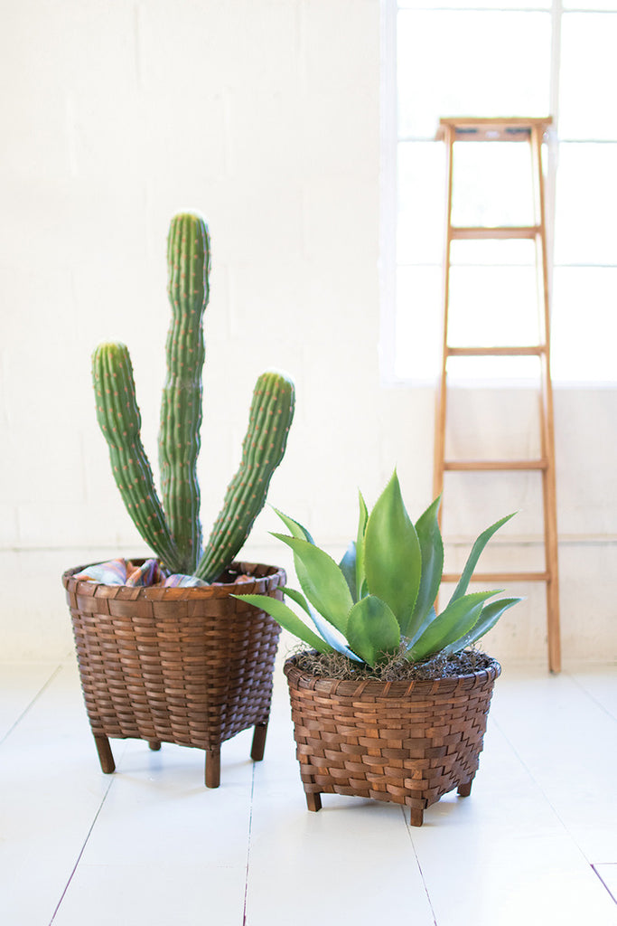 Round woven brown baskets, set of 2 - The Nifty Decor