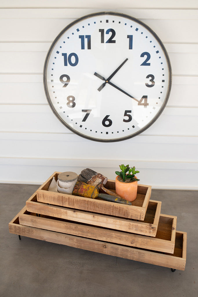 Wooden trays with wire bases, set of 4 - The Nifty Decor