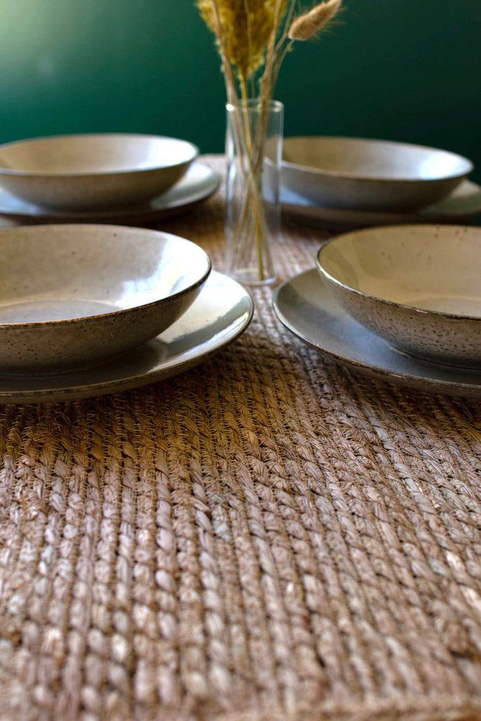Seagrass table runner with tassel detail - Bombay Mercantile