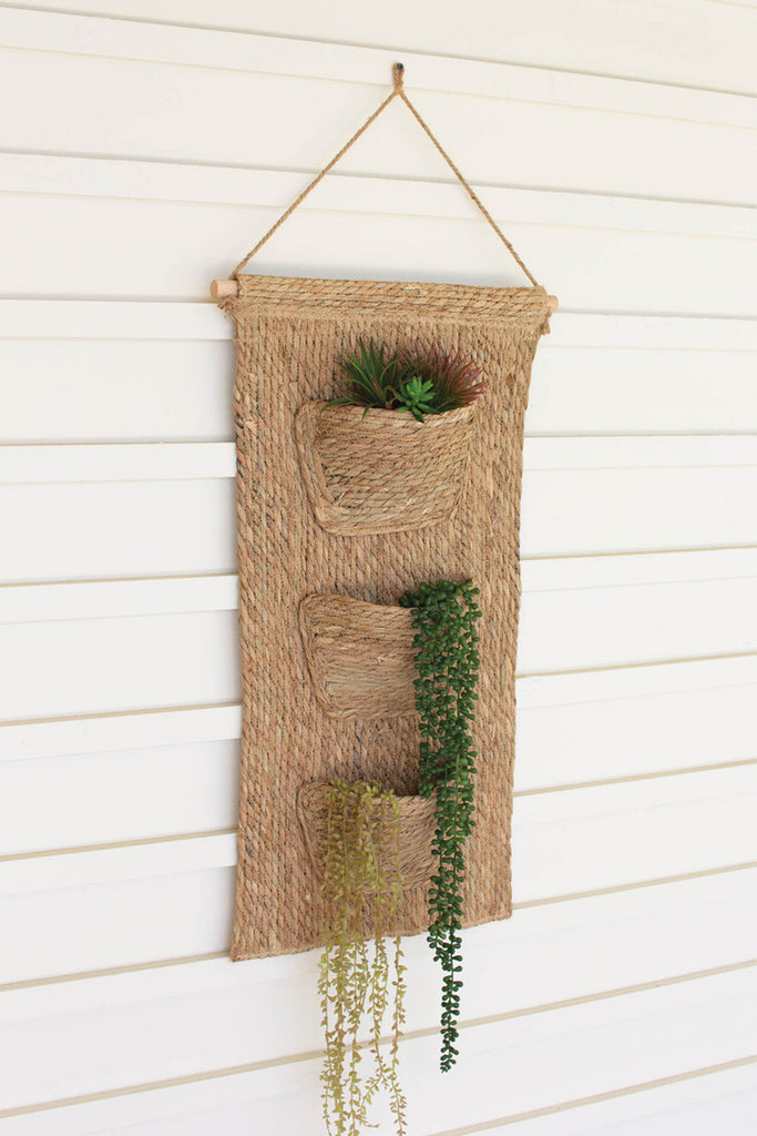 Seagrass wall hanging with pockets - Bombay Mercantile