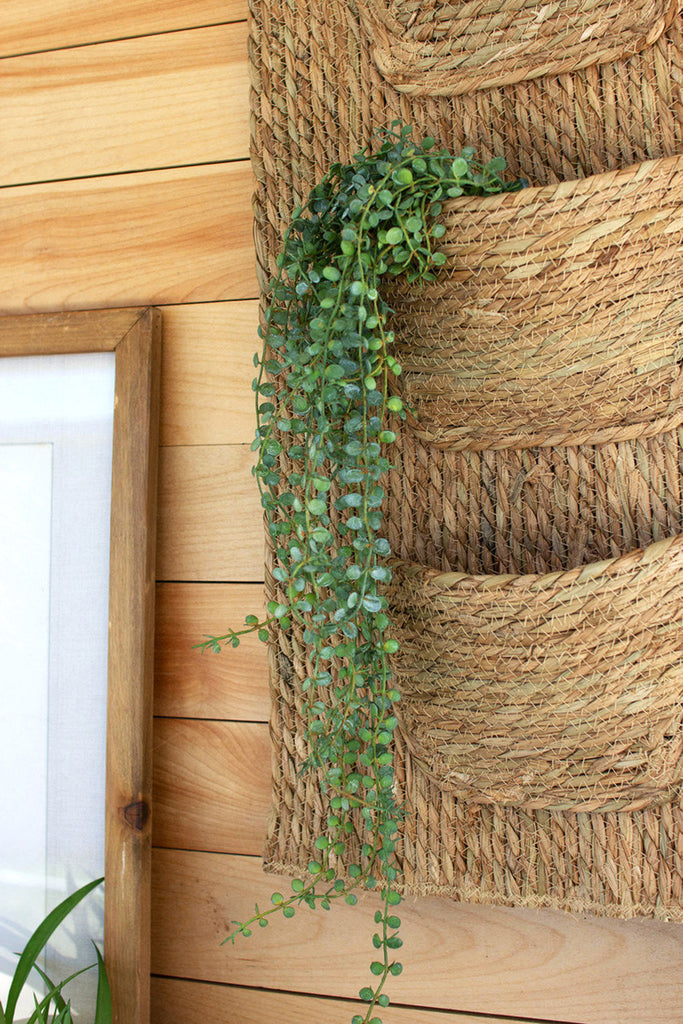 Seagrass wall hanging with pockets - Bombay Mercantile