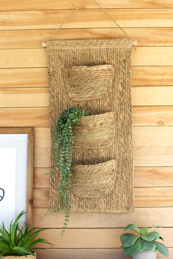 Seagrass wall hanging with pockets - Bombay Mercantile