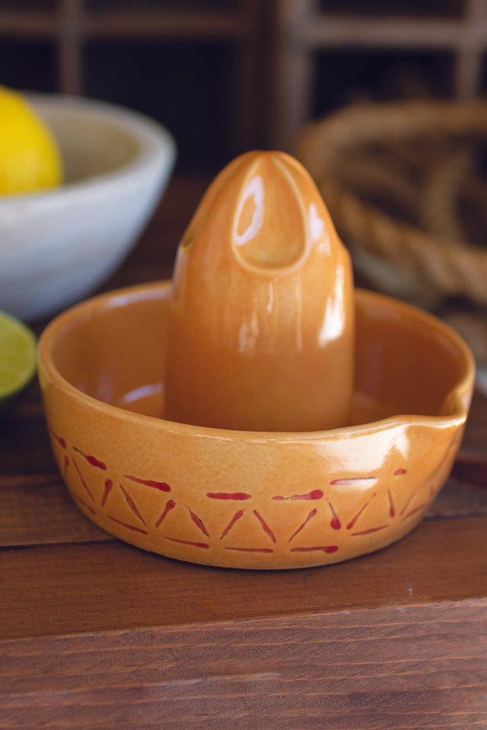 Ceramic sombrero juicer - The Nifty Decor