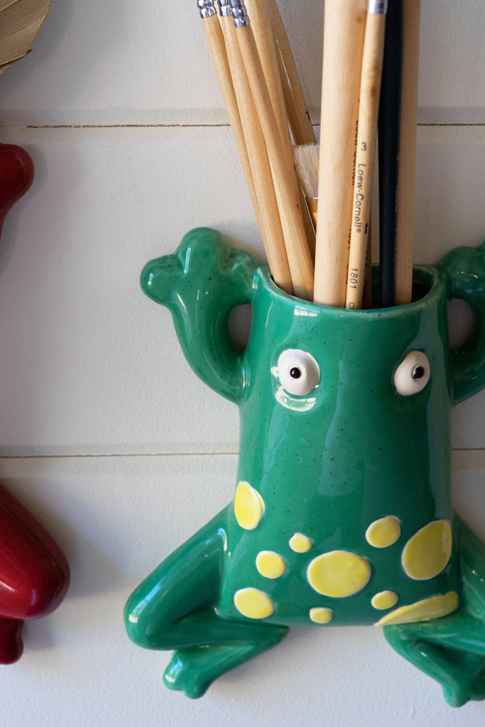 Set of 3 ceramic frog wall planters - Bombay Mercantile