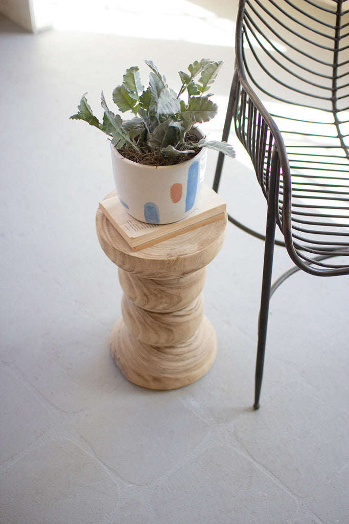 Wooden pedestal - The Nifty Decor