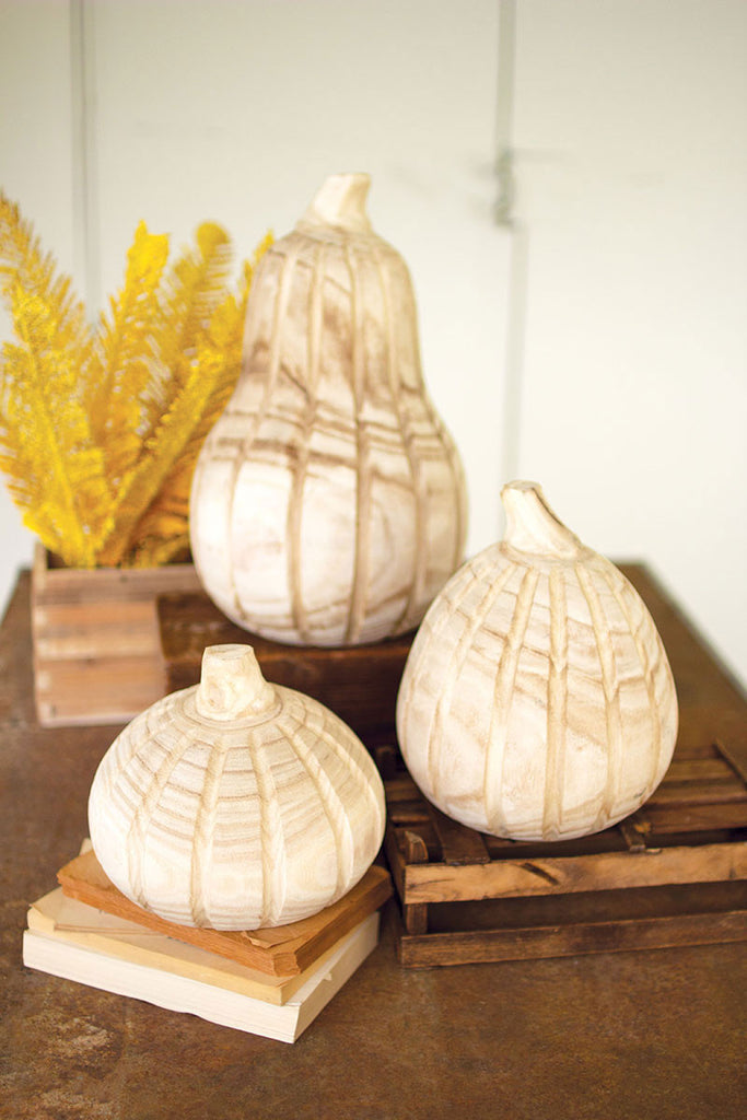 Natural wood pumpkins, set of 3 - The Nifty Decor
