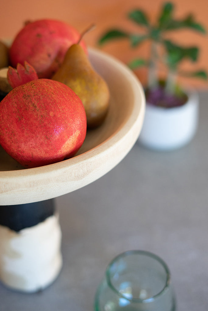 Carved bottle topper - The Nifty Decor