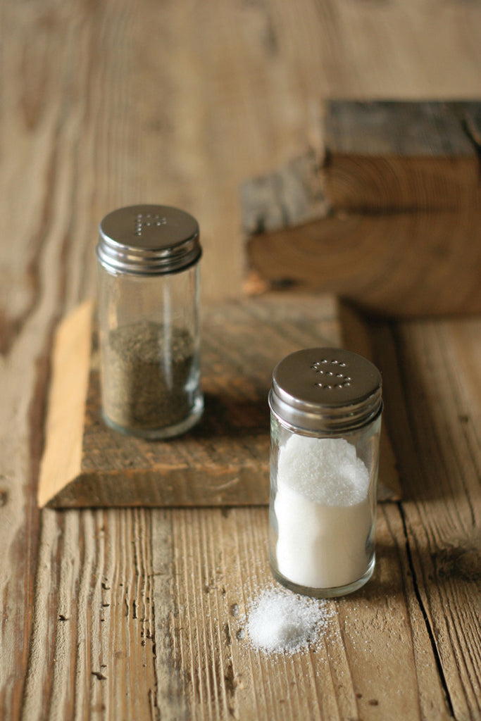 Retro shakers, set of 2 - The Nifty Decor