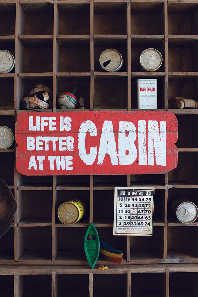 Wood cabin sign - The Nifty Decor