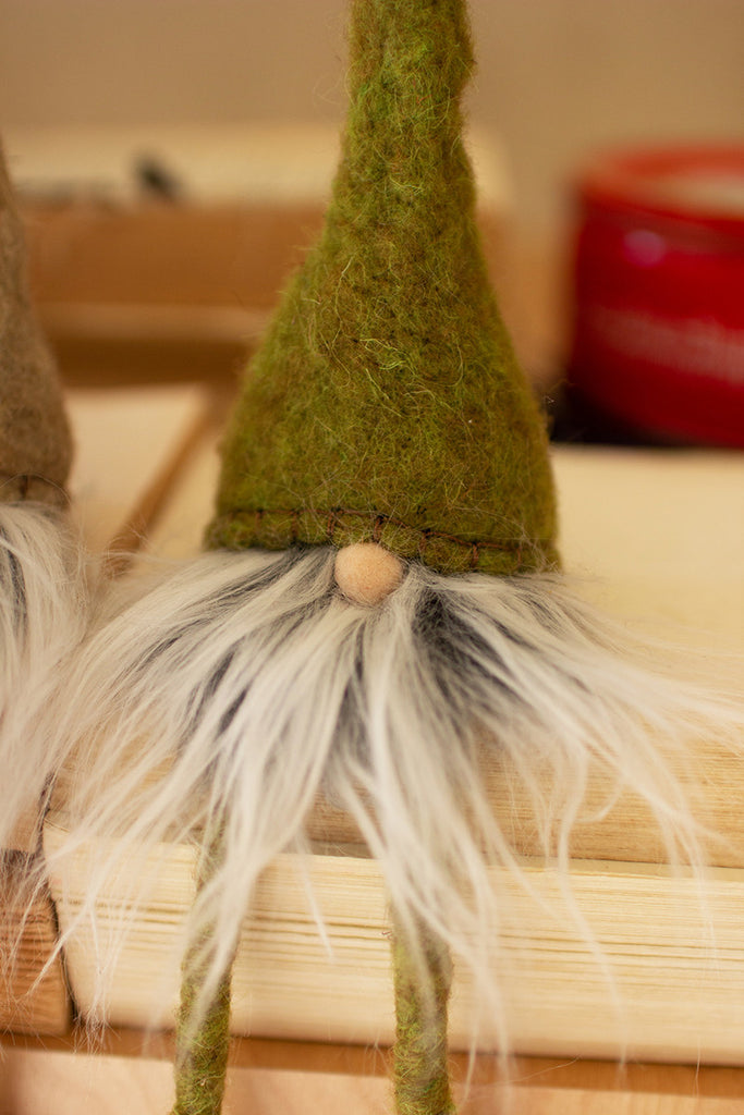 Set of 3 felt gnome shelf sitters - The Nifty Decor
