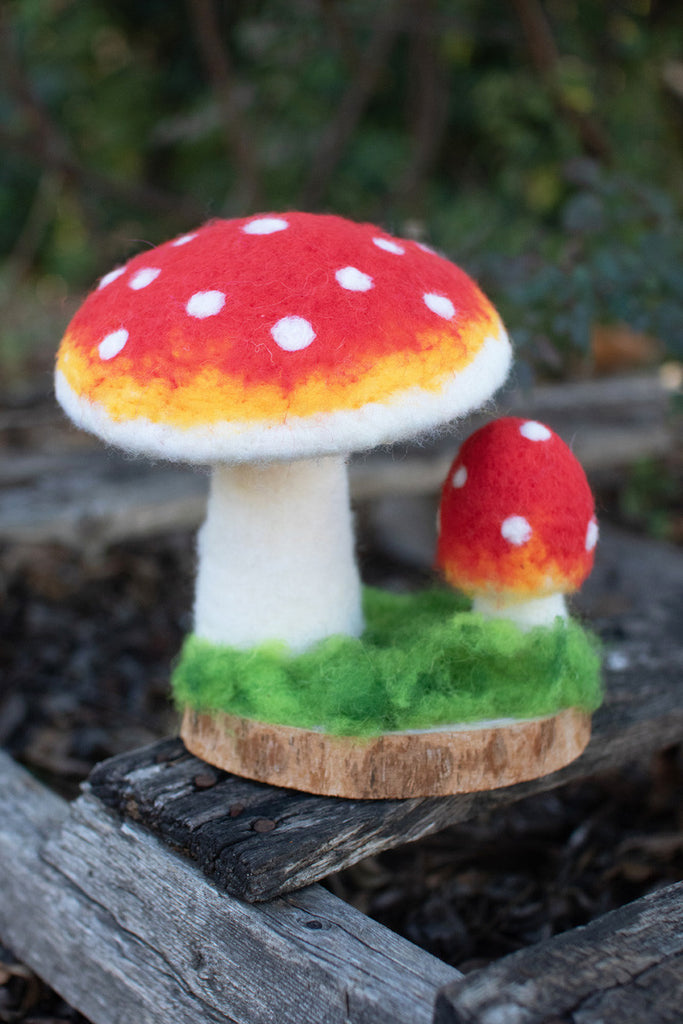 Felt toadstool mushroom - Bombay Mercantile