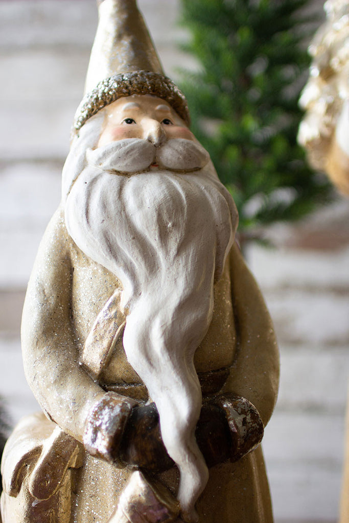 Resin santas, set of 2 - The Nifty Decor