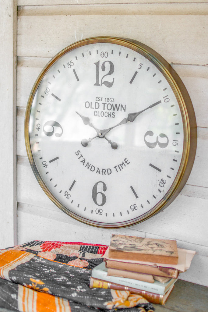 Old town station clock - The Nifty Decor