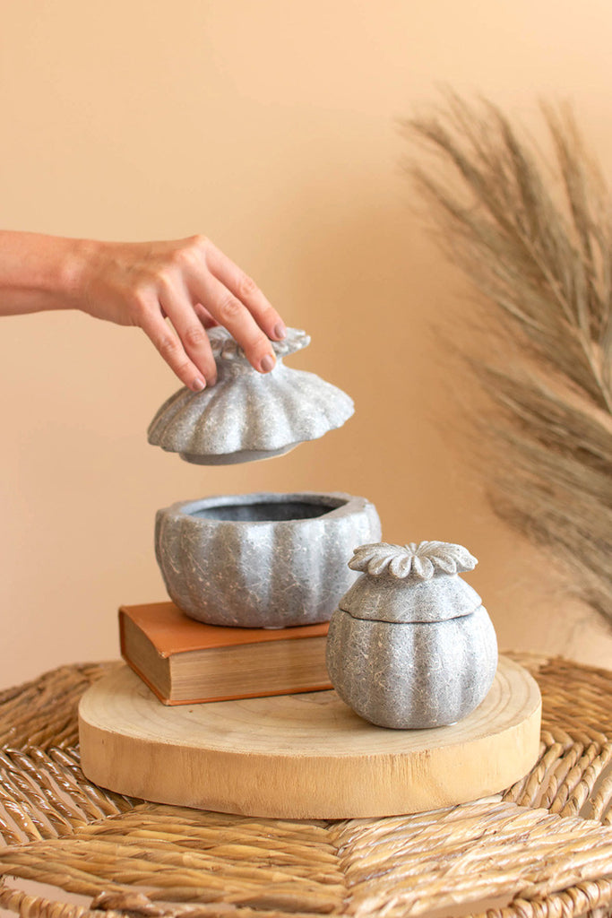 Set of 2 ceramic poppy canisters - Bombay Mercantile