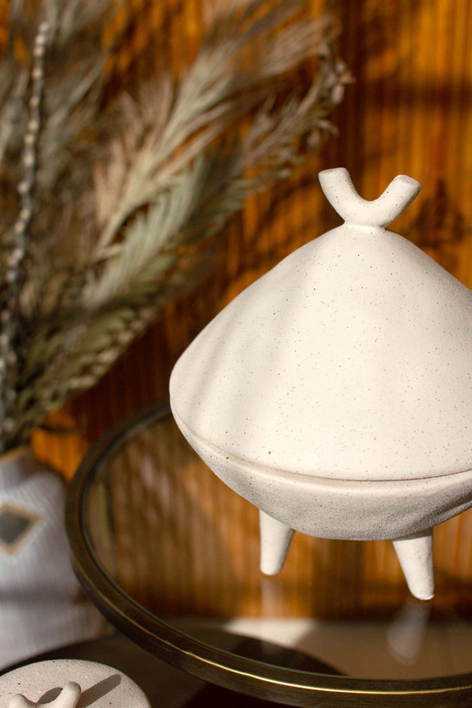 Ceramic saucer canister with three feet - Bombay Mercantile