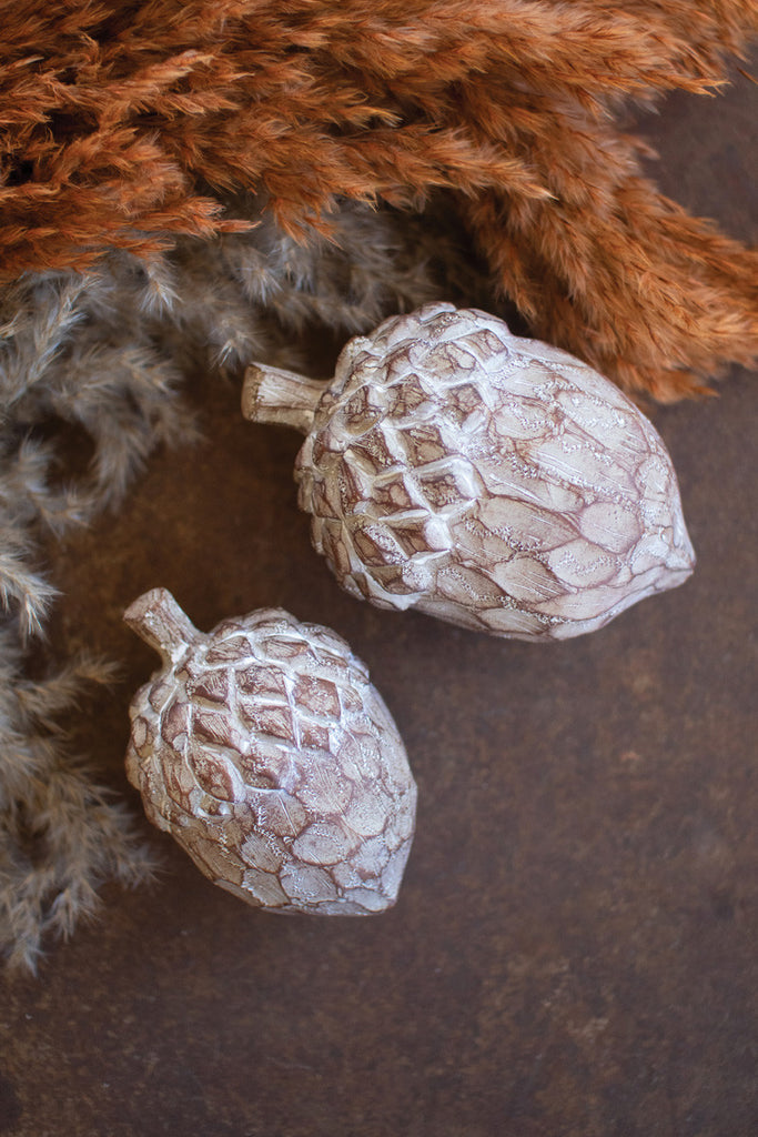 Set of 2 faux acorns - Bombay Mercantile