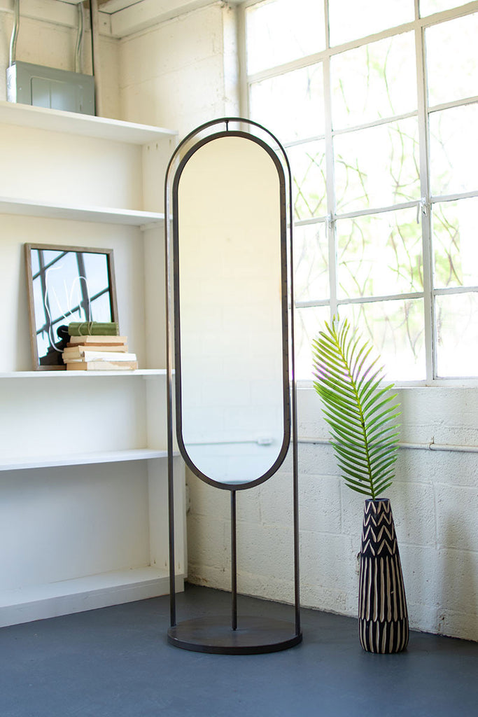 Mirror with rack and basket - The Nifty Decor