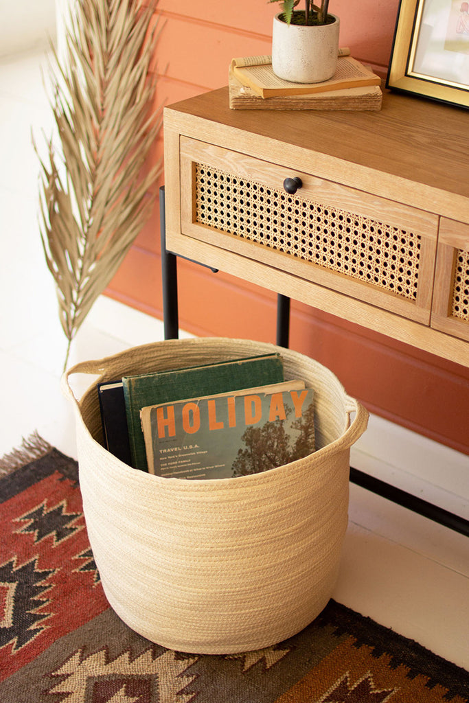 Woven seagrass basket - The Nifty Decor