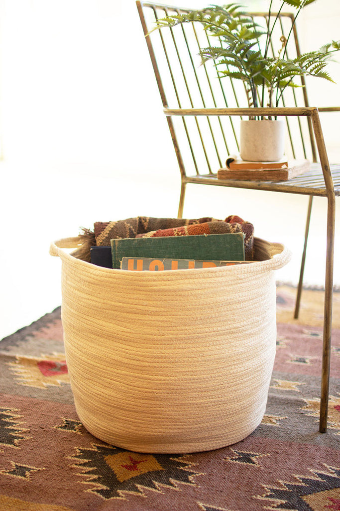Woven seagrass basket - The Nifty Decor