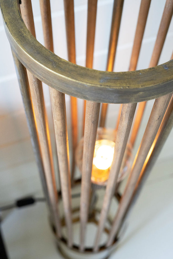 Brass floor lamp - The Nifty Decor