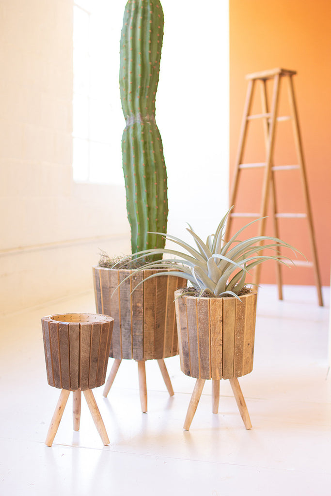 Wooden planters with legs, set of 3 - The Nifty Decor