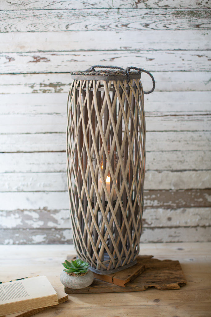 Grey square willow lantern - The Nifty Decor