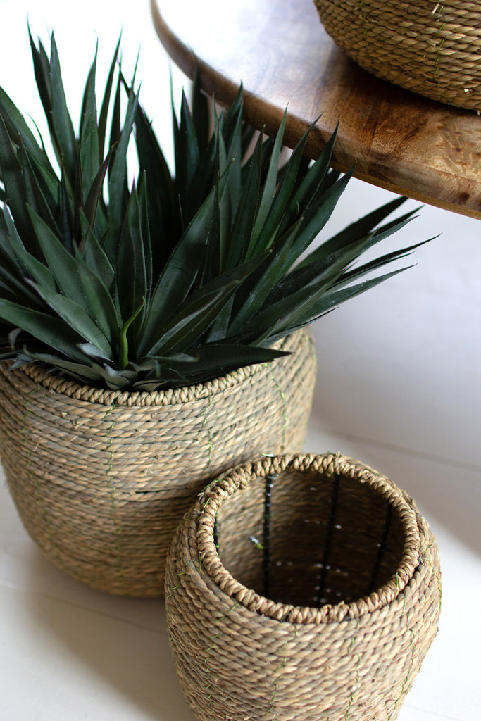 Set of 3 round braided seagrass planters - Bombay Mercantile
