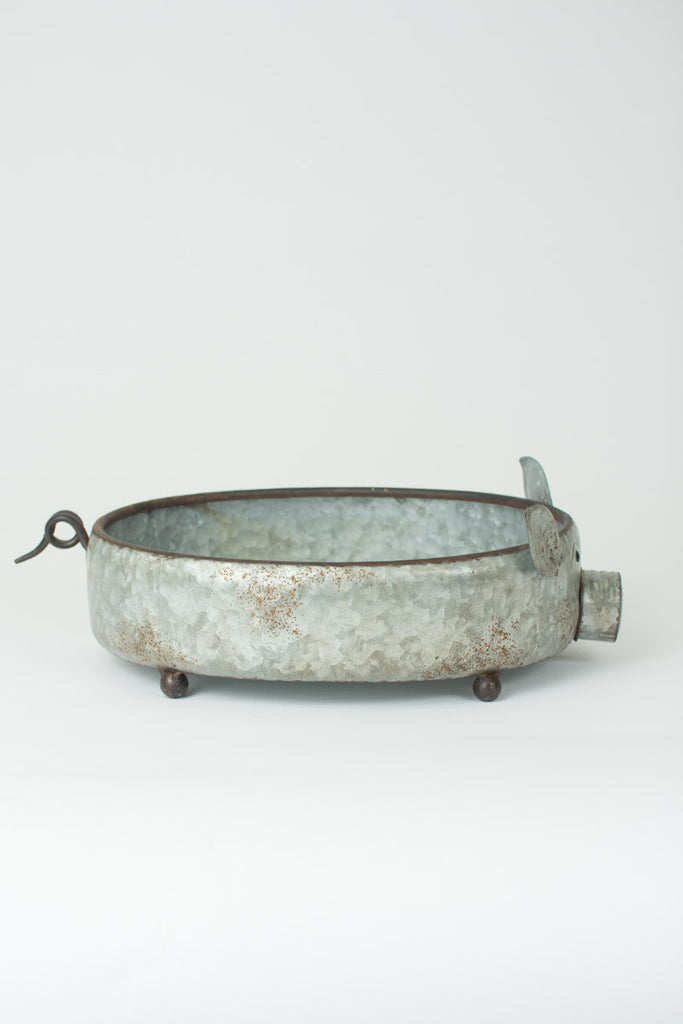 Galvanized metal pig tray - The Nifty Decor