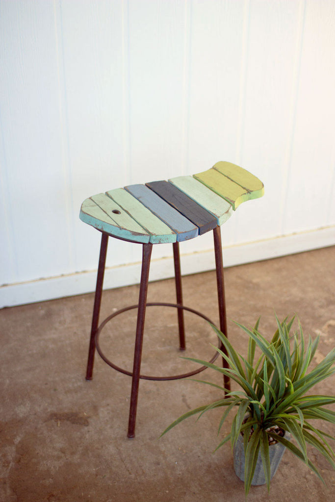 Fish counter stool - The Nifty Decor
