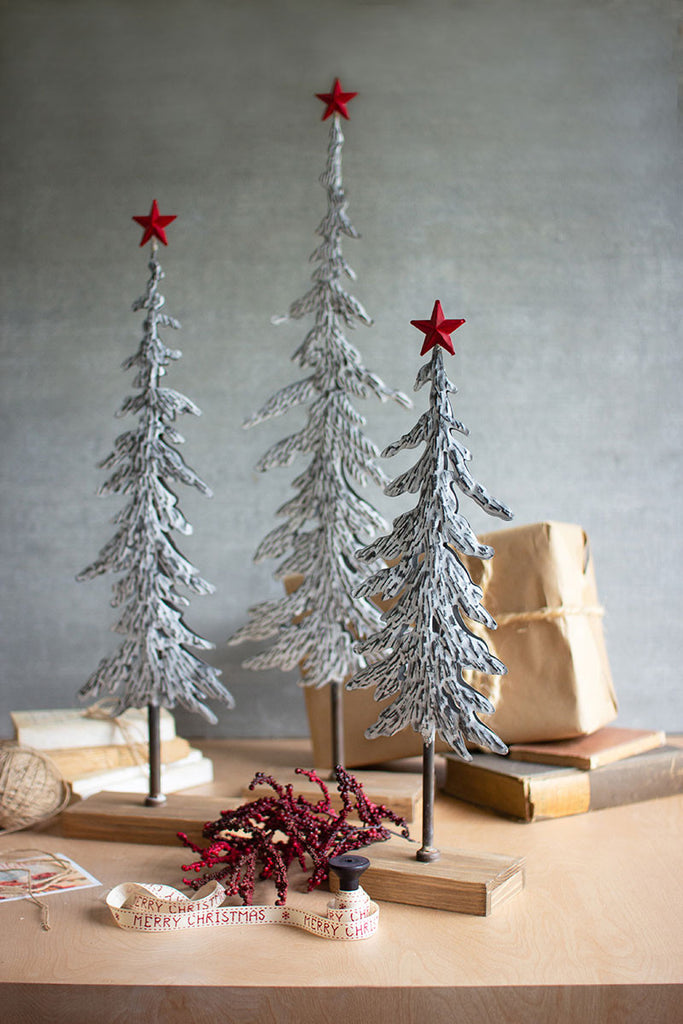 Christmas trees on wooden bases, set of 3 - The Nifty Decor