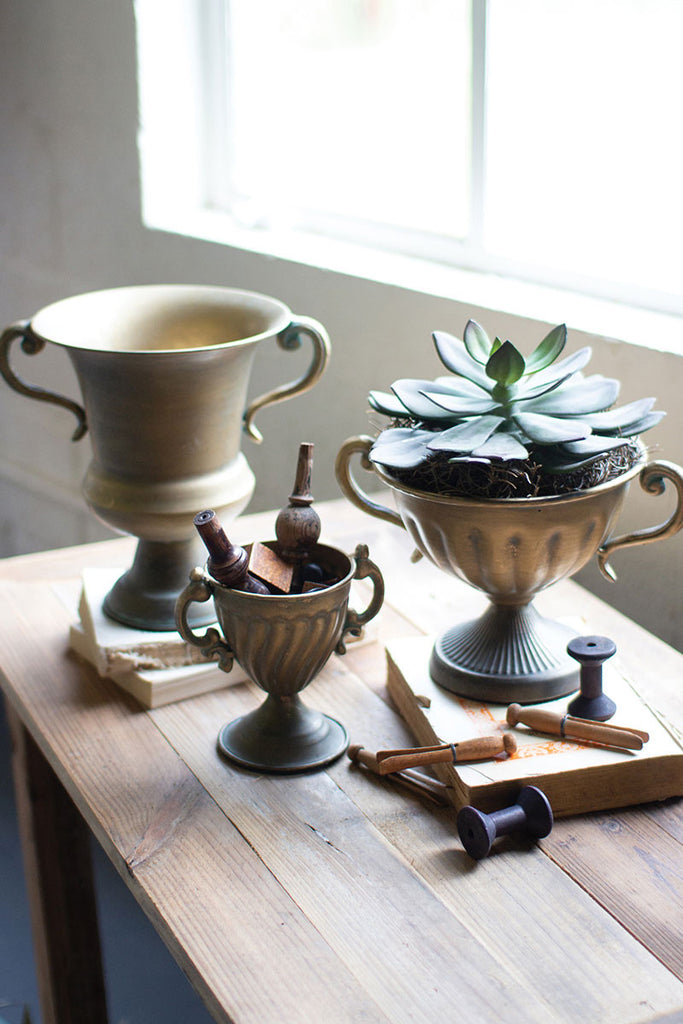 Antique brass finish trophy urns, set of 3 - The Nifty Decor