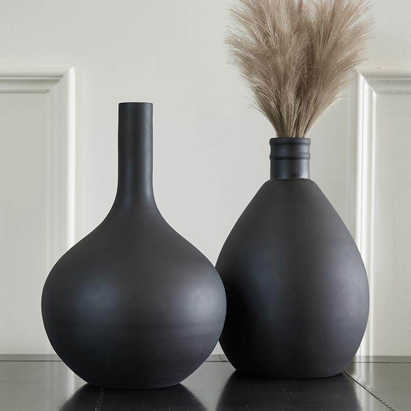 Matte Black Round Vase - Bombay Mercantile