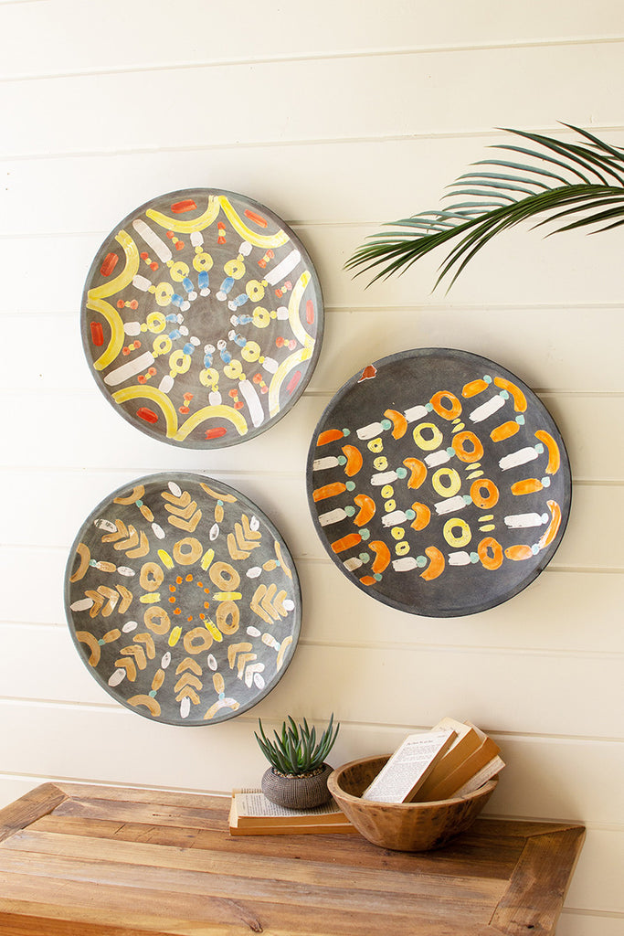 Ceramic platter wall art, set of 3 - The Nifty Decor