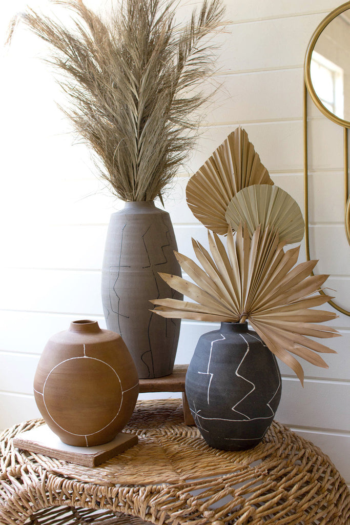 Black ceramic vase with white lines - Bombay Mercantile