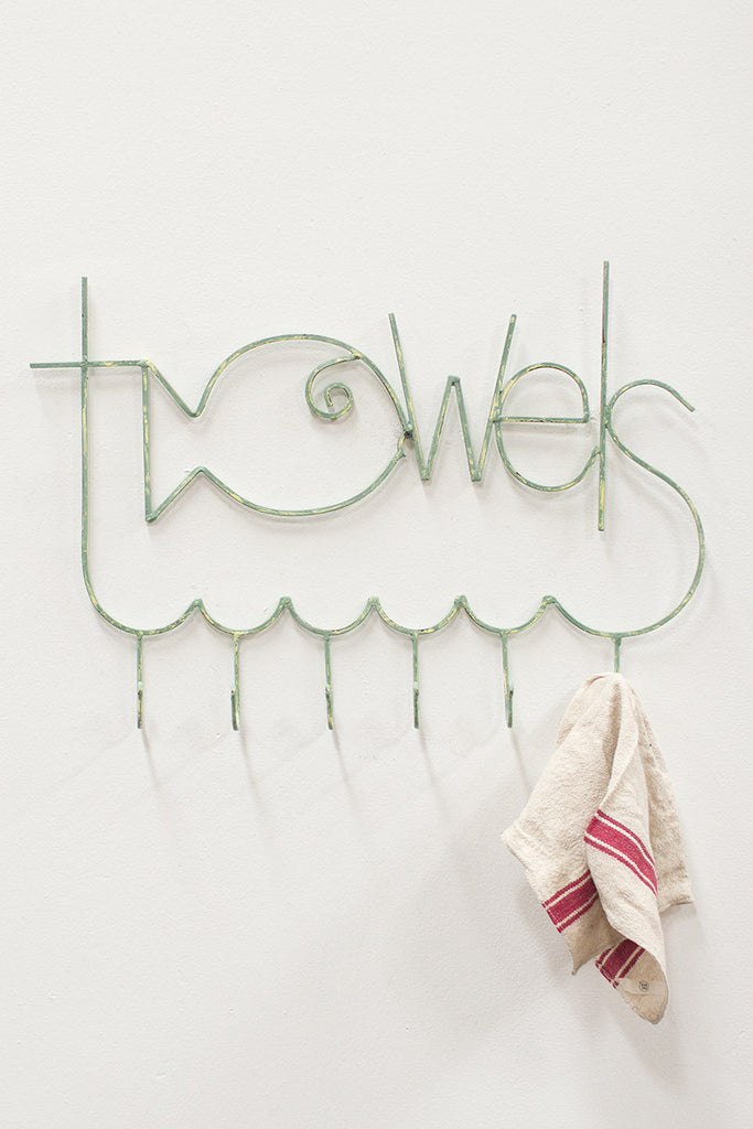 Turquoise towel rack - The Nifty Decor