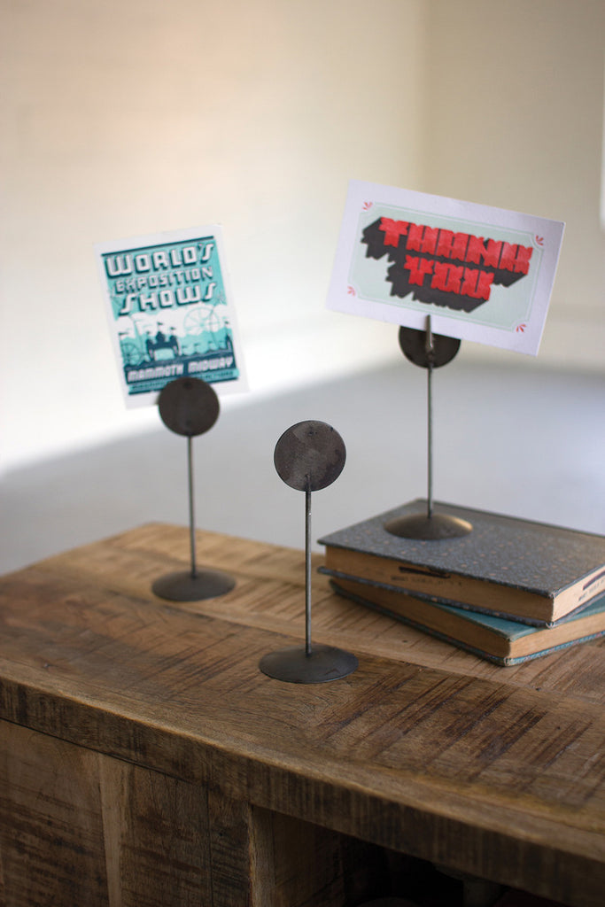 Round wire card stand - The Nifty Decor